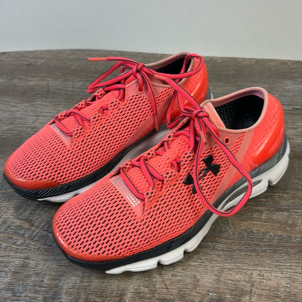 Under Armoir Women’s Speedform Gemini 2.1 Running Shoes Size 7.5